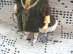 henry 8 brown b_01